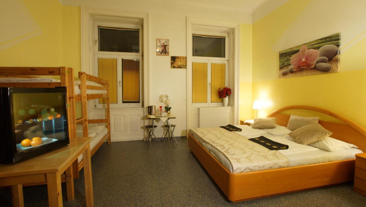 Westend City Hostel Wien Eksteriør bilde