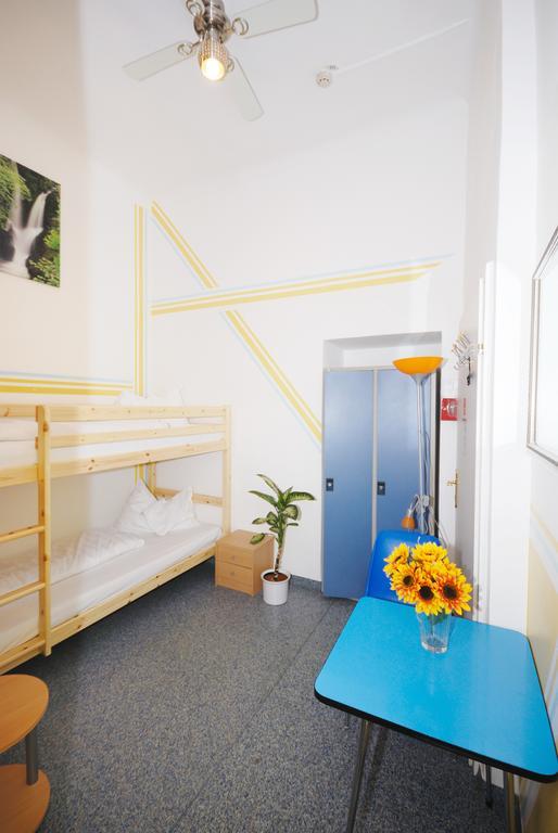 Westend City Hostel Wien Eksteriør bilde